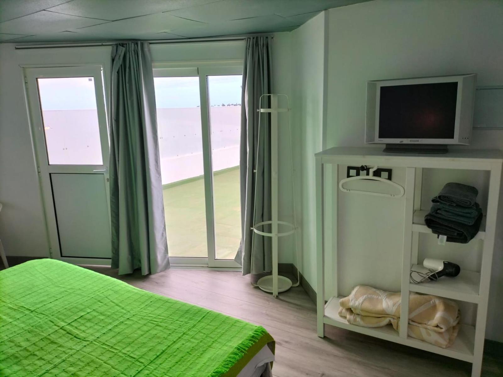 Vv Las Buganvillas Maspalomas - Cocina Y Habitaciones Con Banos Privados エクステリア 写真