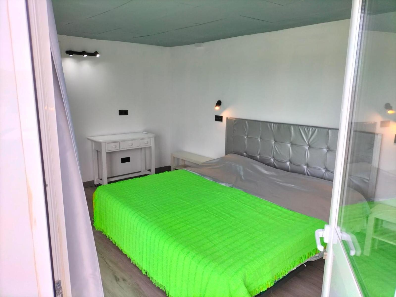 Vv Las Buganvillas Maspalomas - Cocina Y Habitaciones Con Banos Privados エクステリア 写真